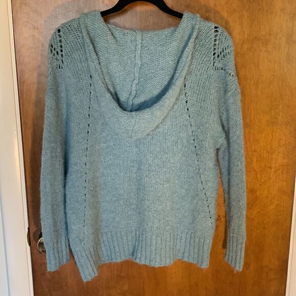 GUCāAmericanāeagleāblueāhoodedĀ sweater!āSizeāS - Picture 3 of 3